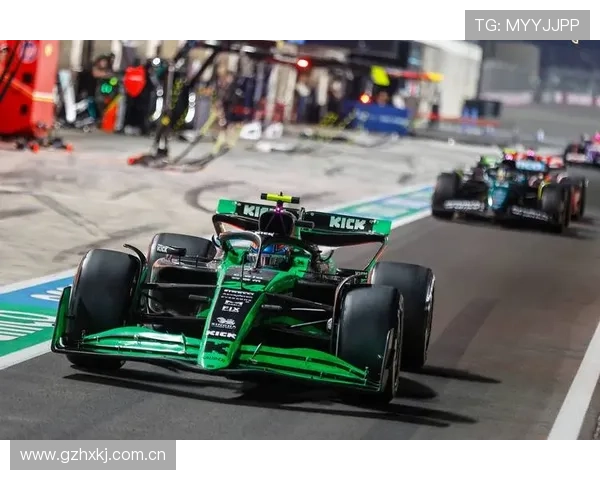 F1赛季风云再起 各大车队新技术解密与车手变动引发关注 F1赛季风云再起 各大车队新技术解密与车手变动引发关注